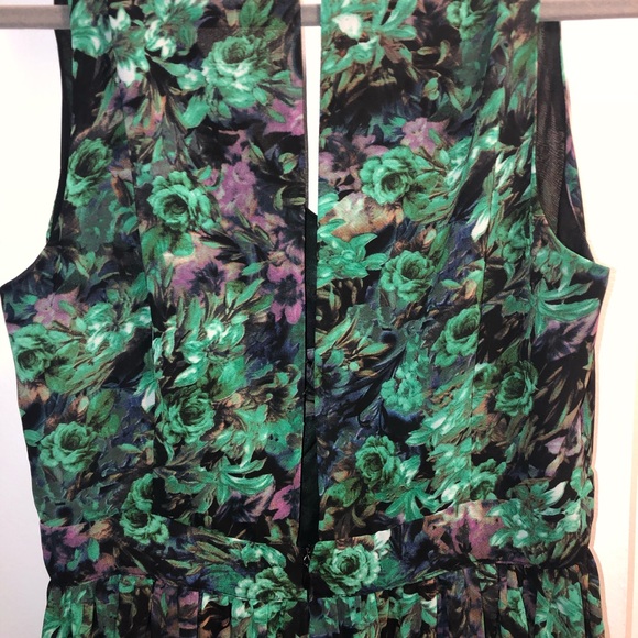 Mendocino floral dress - Picture 4 of 5